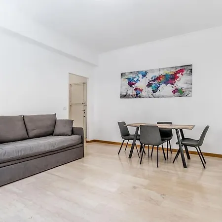 Tiburtina White House