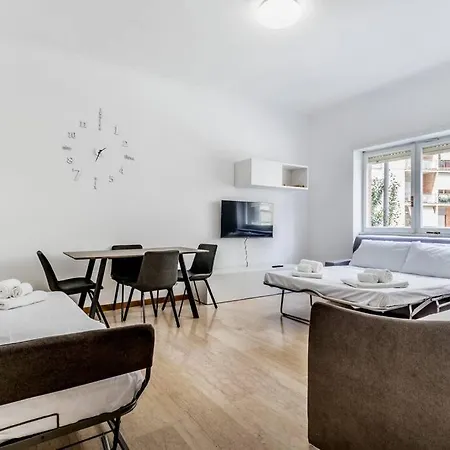 Tiburtina White House شقة روما